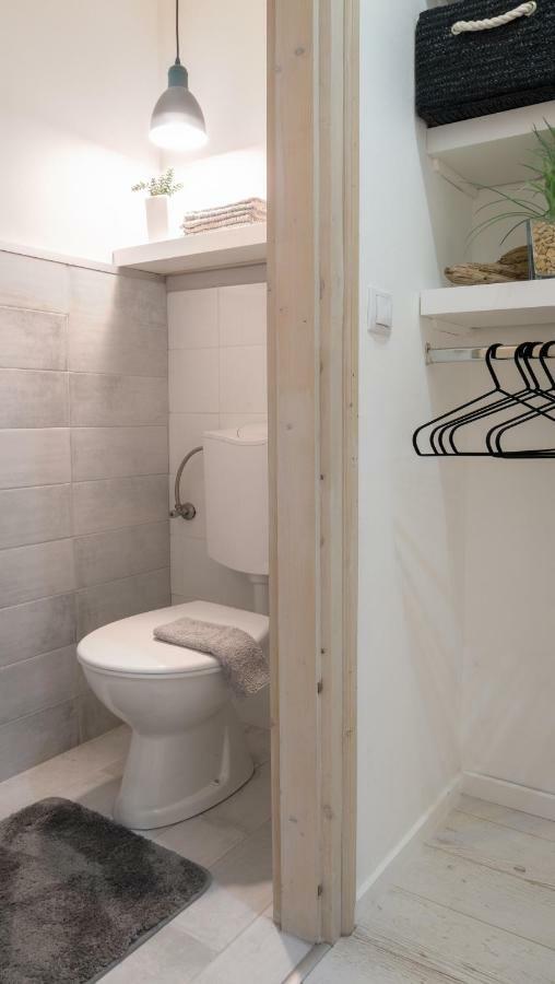 Luxury Studio 24 Γκιόρ Εξωτερικό φωτογραφία