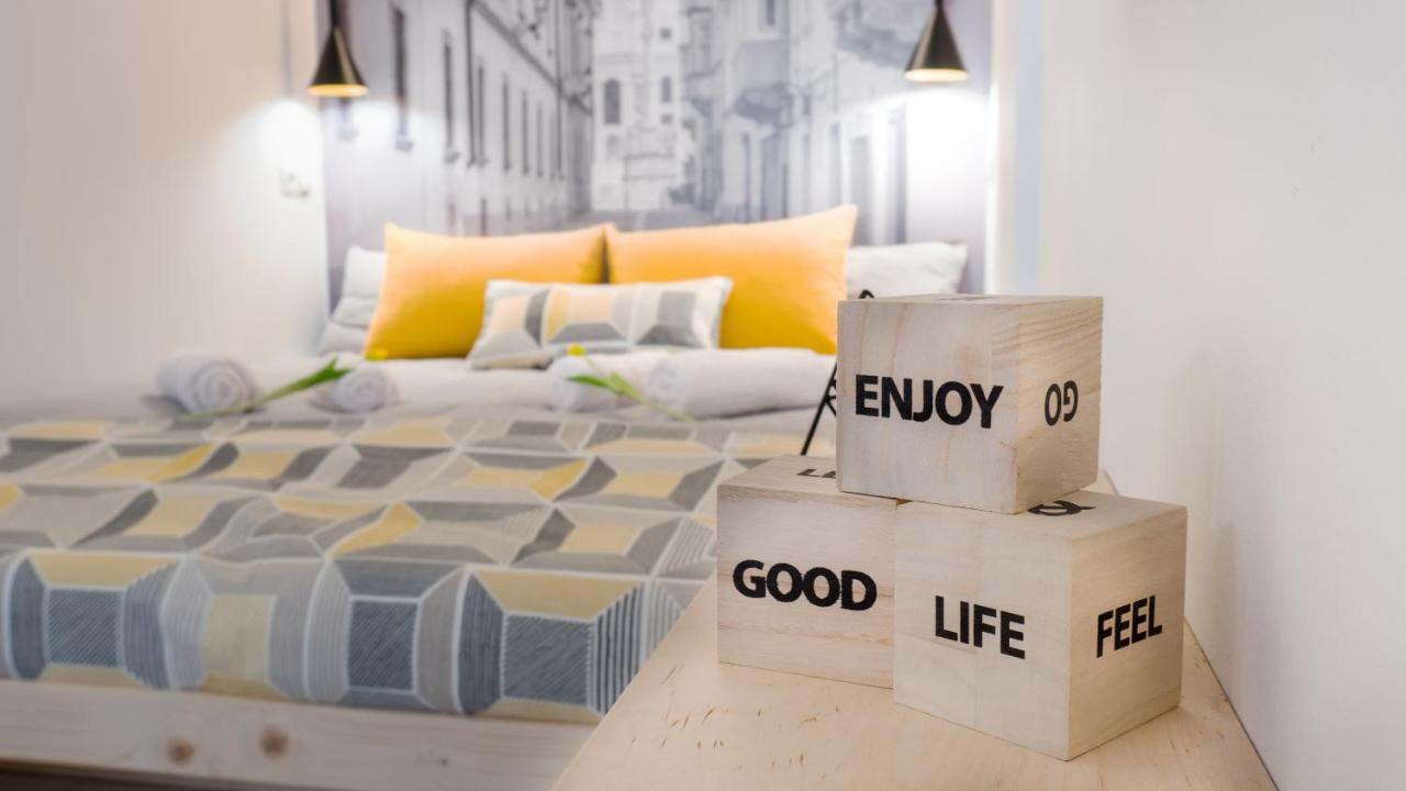 Luxury Studio 24 Γκιόρ Εξωτερικό φωτογραφία