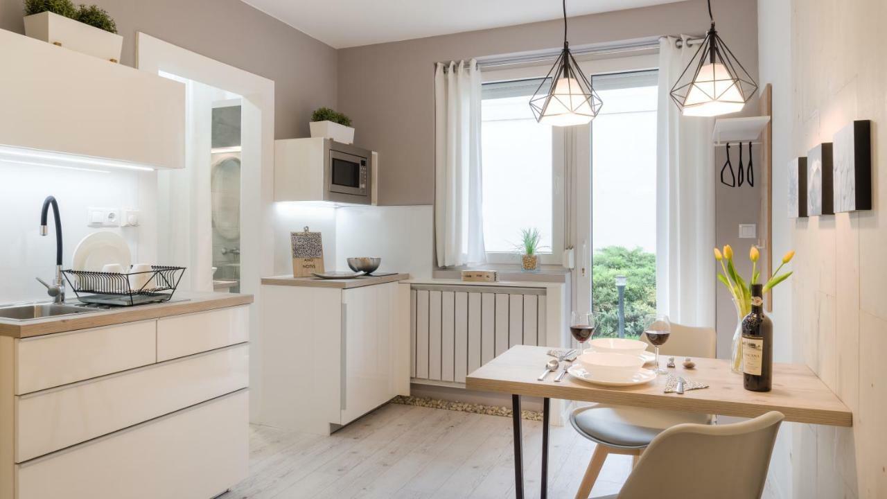 Luxury Studio 24 Γκιόρ Εξωτερικό φωτογραφία