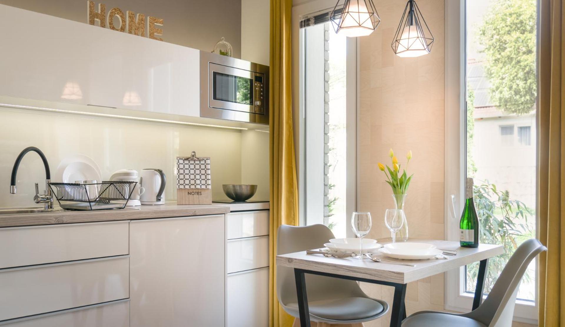Luxury Studio 24 Γκιόρ Εξωτερικό φωτογραφία
